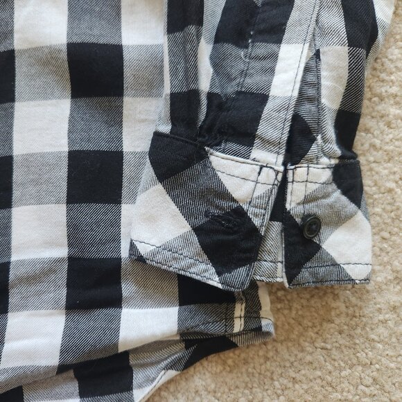 🖤 Buffalo Plaid Girls Large Shirt by Arizona 🖤 - Picture 4 of 5